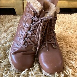 Vintage 70’s leather & faux fur wedge ankle boots booties Sz. 8 fits 7 7.5.